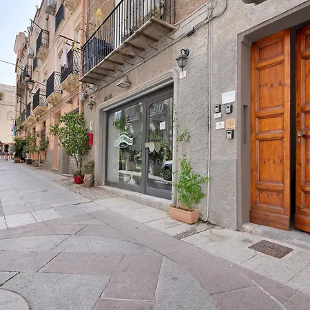 Nyaraló Chez Moi - Cagliari